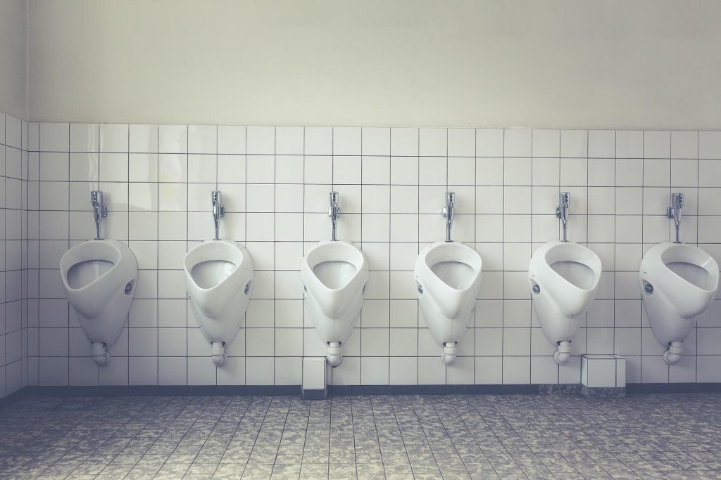 toilets within commercial building landlord responsibilities