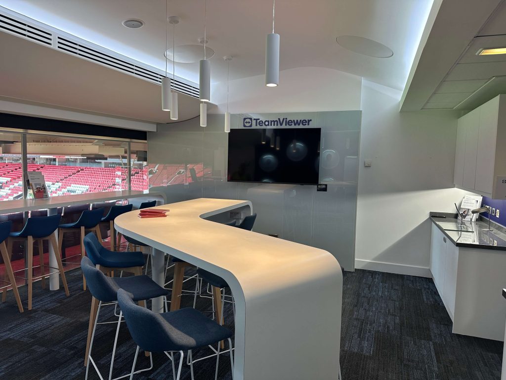 Large screen tv and seating